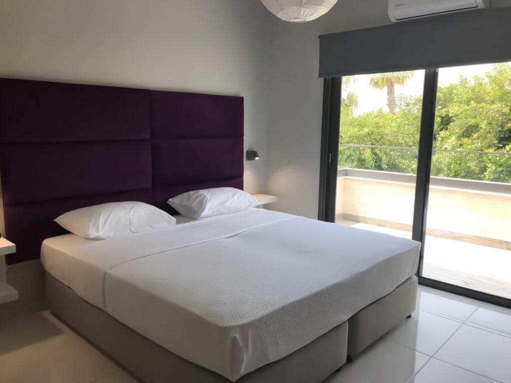 Mare Monte Seaview Boutique Apartment Paphos Buitenkant foto