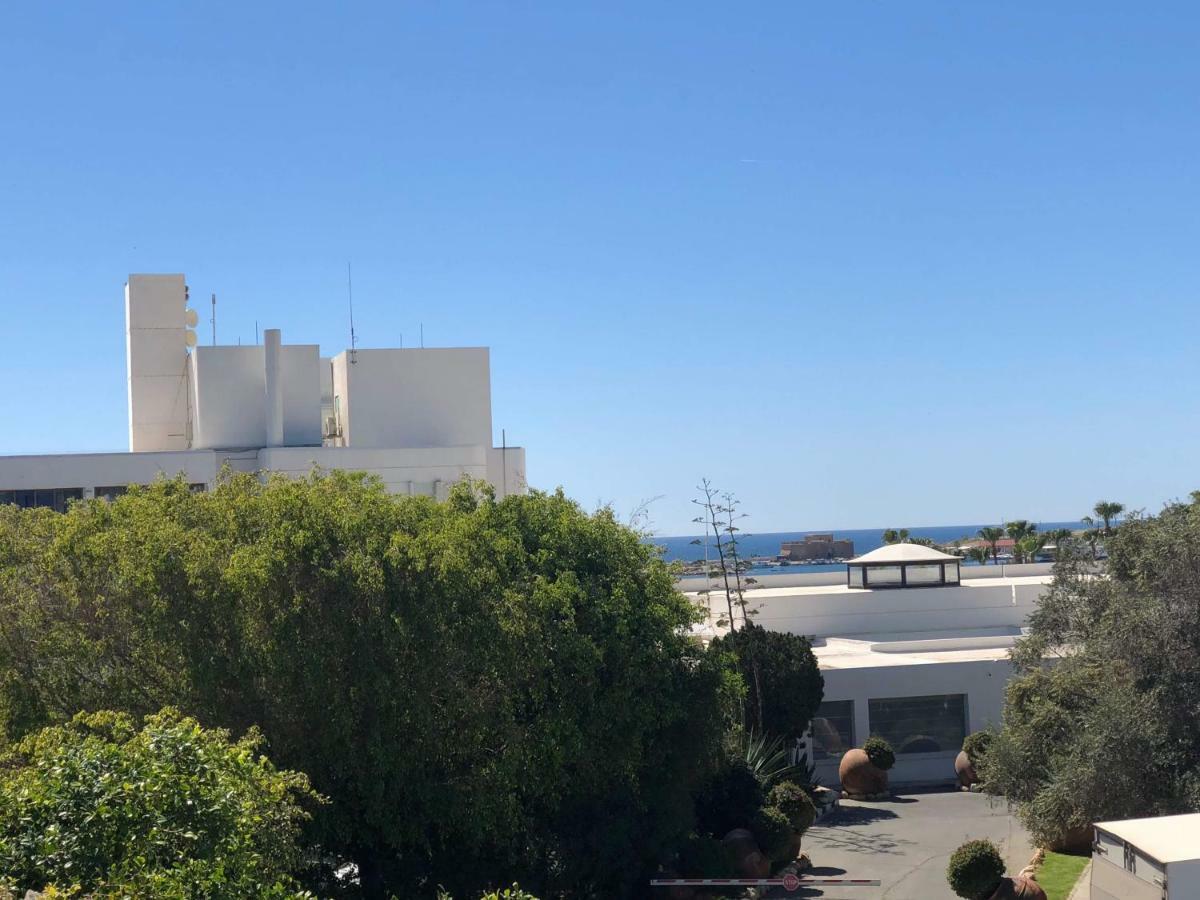 Mare Monte Seaview Boutique Apartment Paphos Buitenkant foto